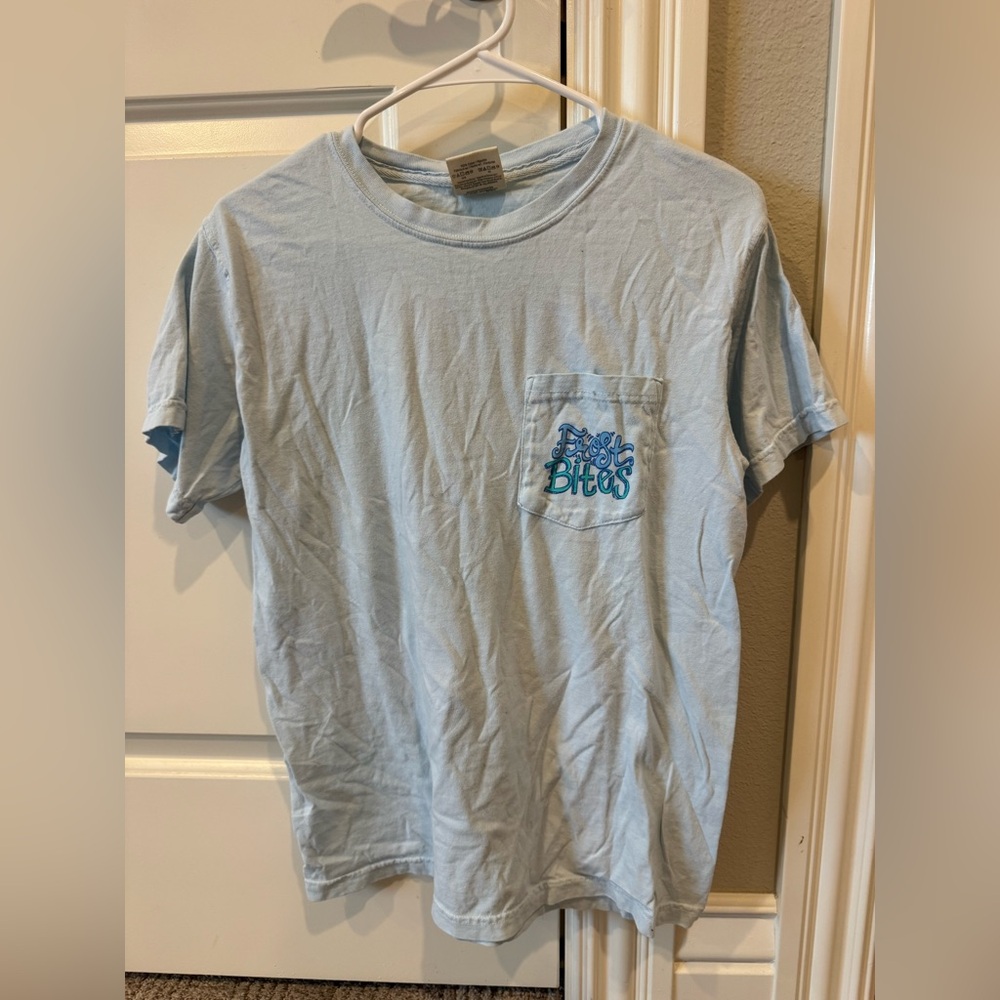Light Blue Pocket Graphic Tee - Unbranded